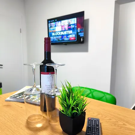 Schwert Loft S73 Free Parking & Wifi 公寓 威尔登